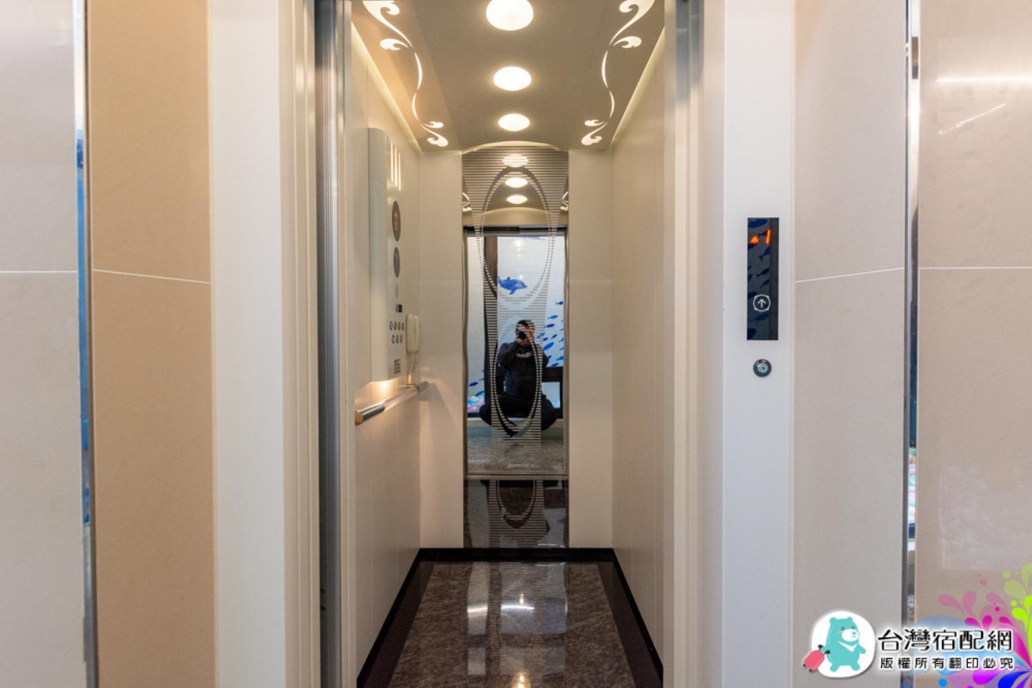 Hotel Baby Dolphin Heng-ch'un Exterior foto